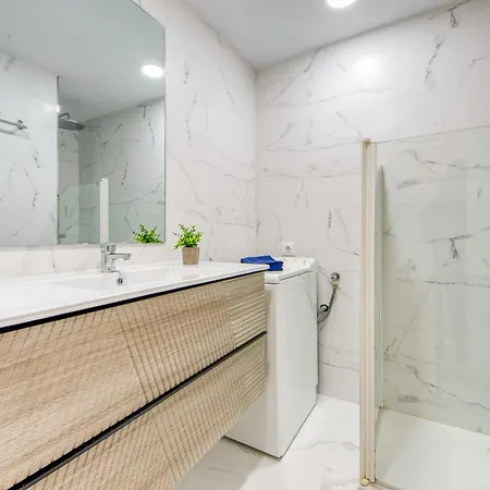 Canigo By Interhome אמפוריבראבה